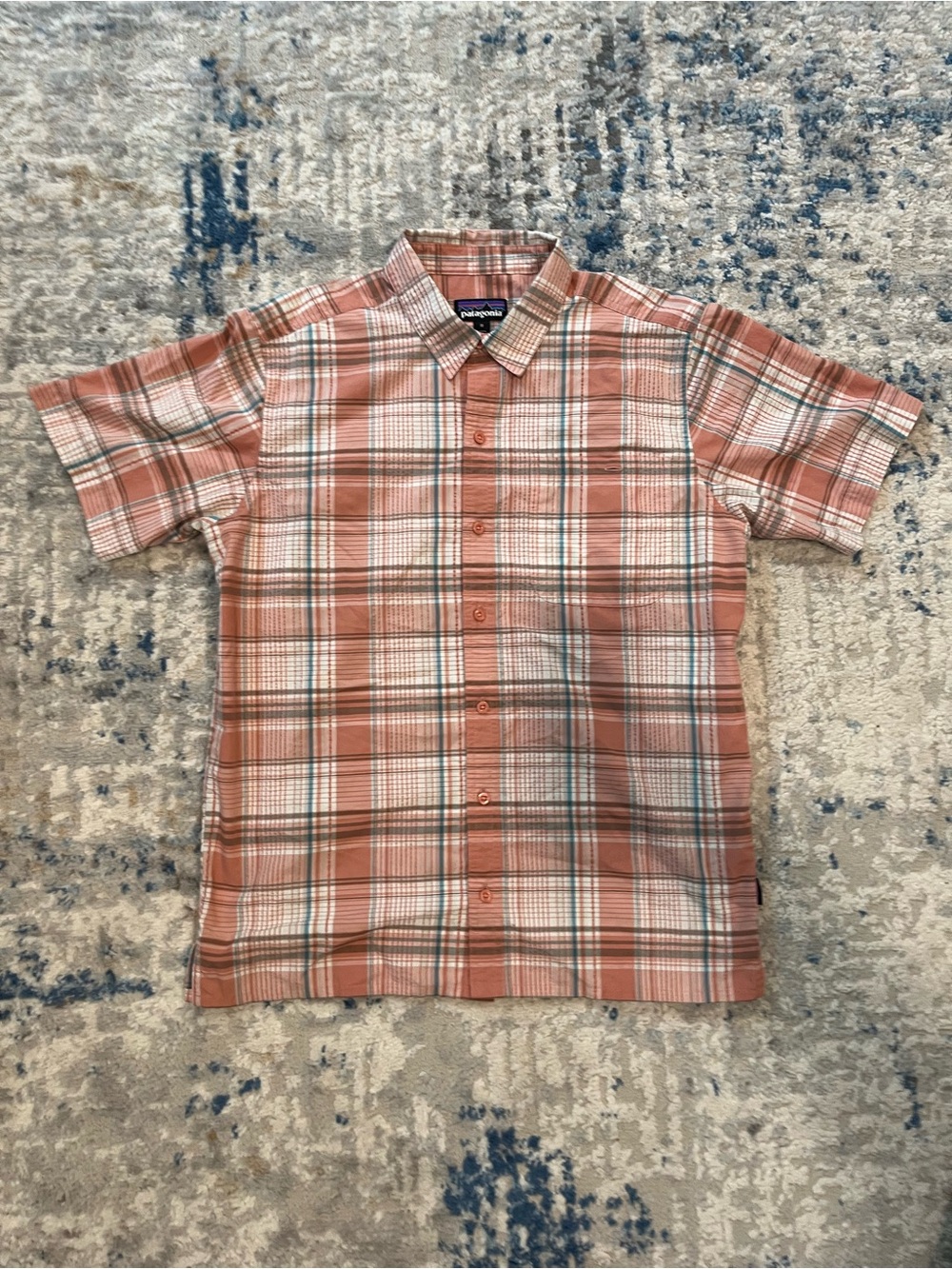 Patagonia orange, beige, and green plaid button-up shirt in size M #outdoor